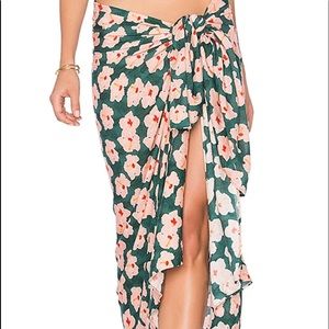 Acacia pareo beach wrap in Mahalo sarong